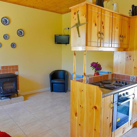 Katie'S Cottage Achill Sound Buitenkant foto