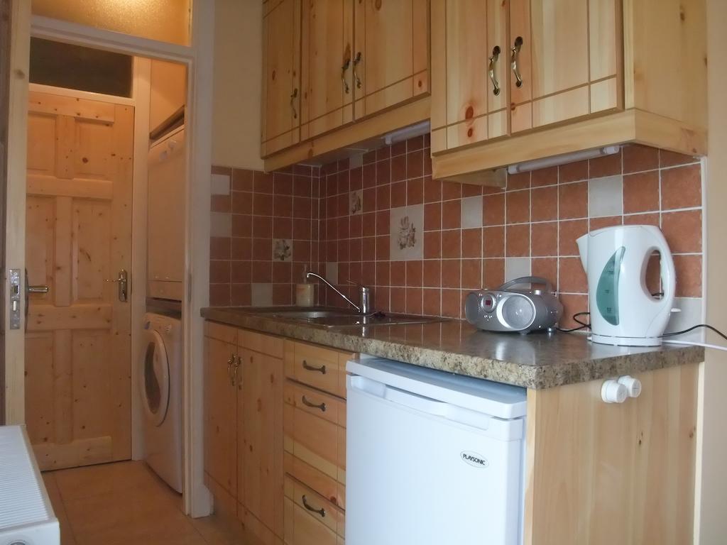 Katie'S Cottage Achill Sound Kamer foto
